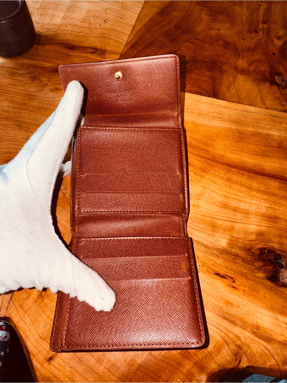 Louis Vuitton, Elise monogram, compact, vintage wallet - Picture 8 of 16
